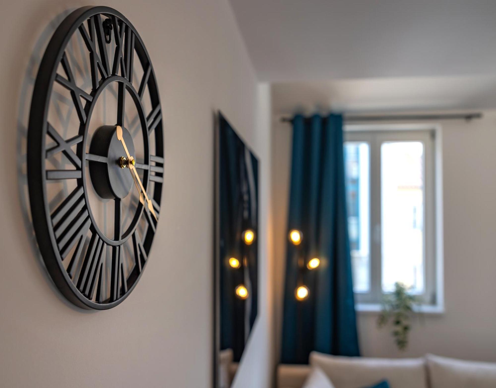 Sweethome - Maisonette Apartment, Parkplatz, Wifi, Naehe Zentrum Fuerstenfeldbruck Exterior foto