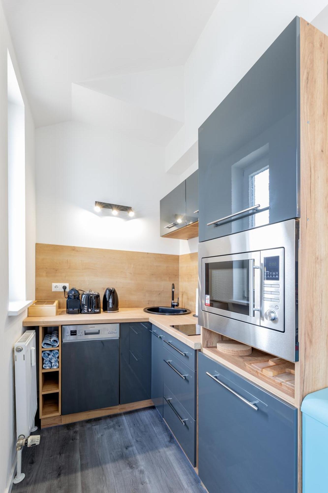 Sweethome - Maisonette Apartment, Parkplatz, Wifi, Naehe Zentrum Fuerstenfeldbruck Exterior foto
