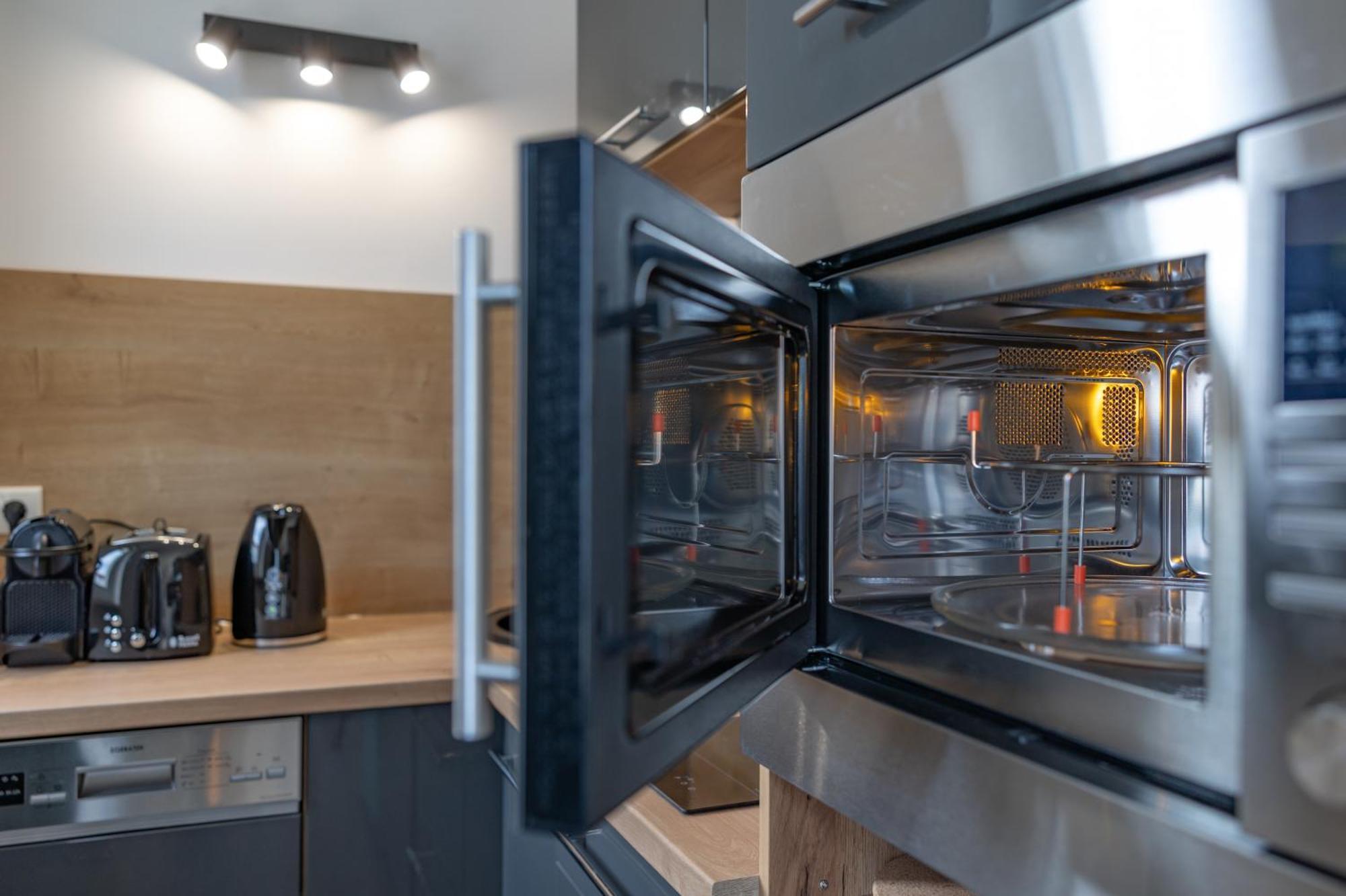 Sweethome - Maisonette Apartment, Parkplatz, Wifi, Naehe Zentrum Fuerstenfeldbruck Exterior foto