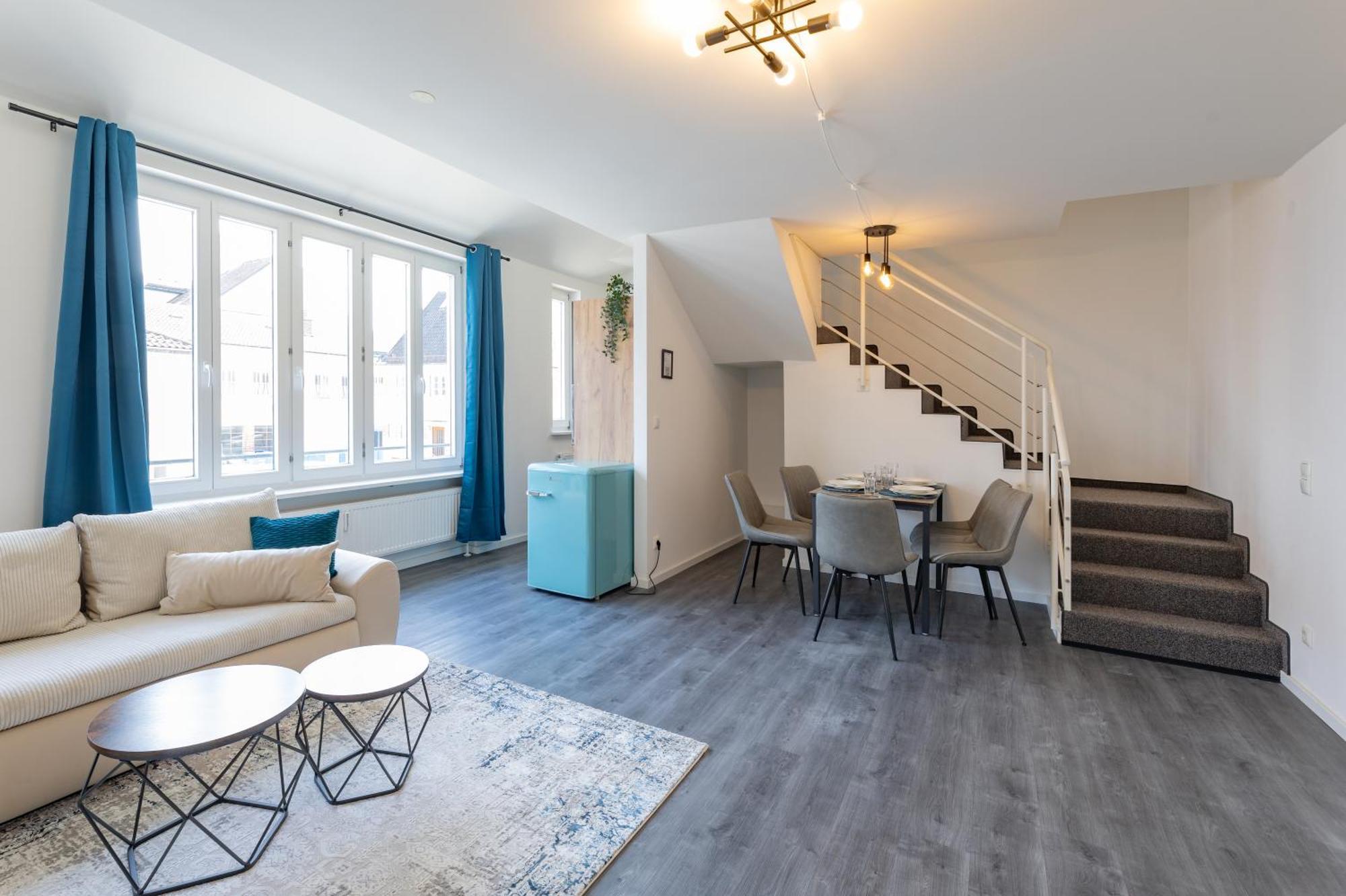 Sweethome - Maisonette Apartment, Parkplatz, Wifi, Naehe Zentrum Fuerstenfeldbruck Exterior foto