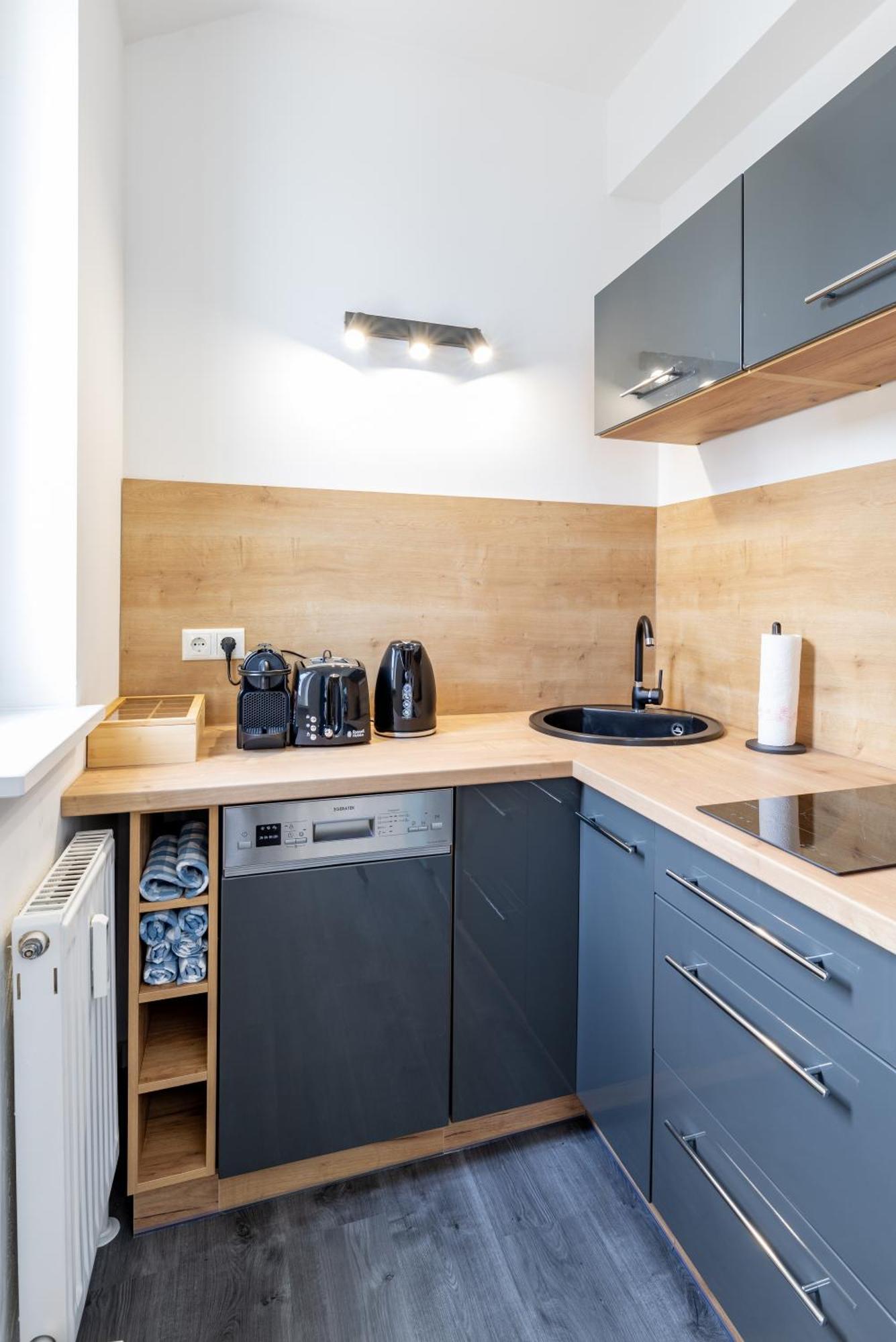 Sweethome - Maisonette Apartment, Parkplatz, Wifi, Naehe Zentrum Fuerstenfeldbruck Exterior foto